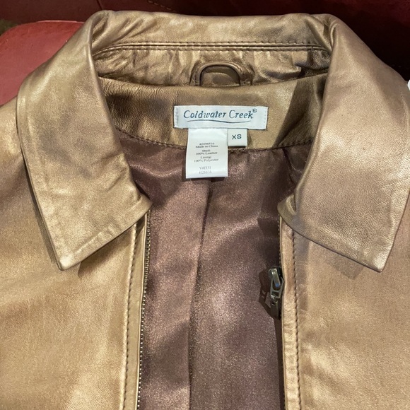 Leather Jacket xs but fits like a small - Picture 4 of 5